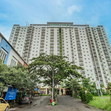 Oyo 94100 Gateway Pasteur Apartment By Ilyasa Bandung Bagian luar foto