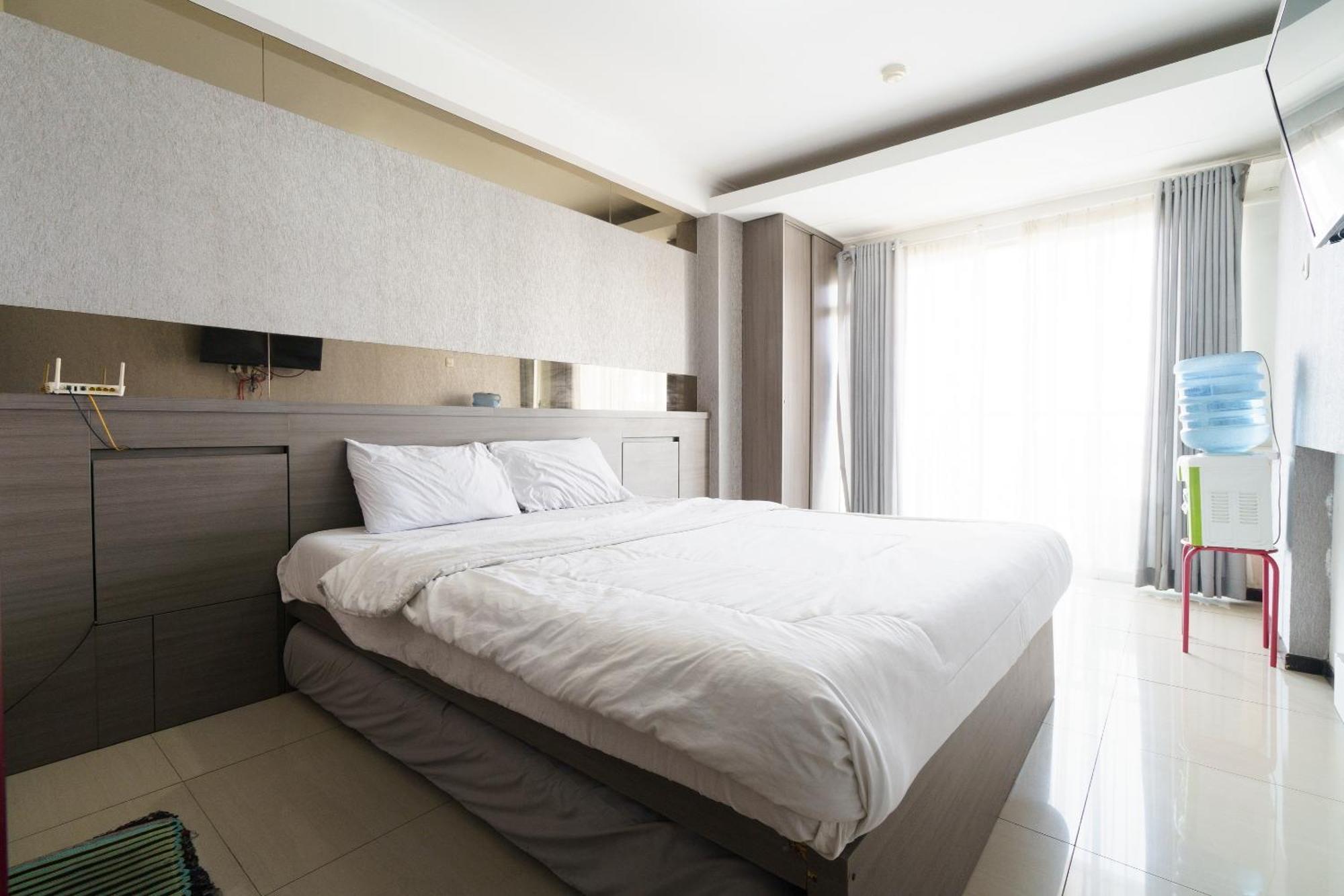 Oyo 94100 Gateway Pasteur Apartment By Ilyasa Bandung Bagian luar foto