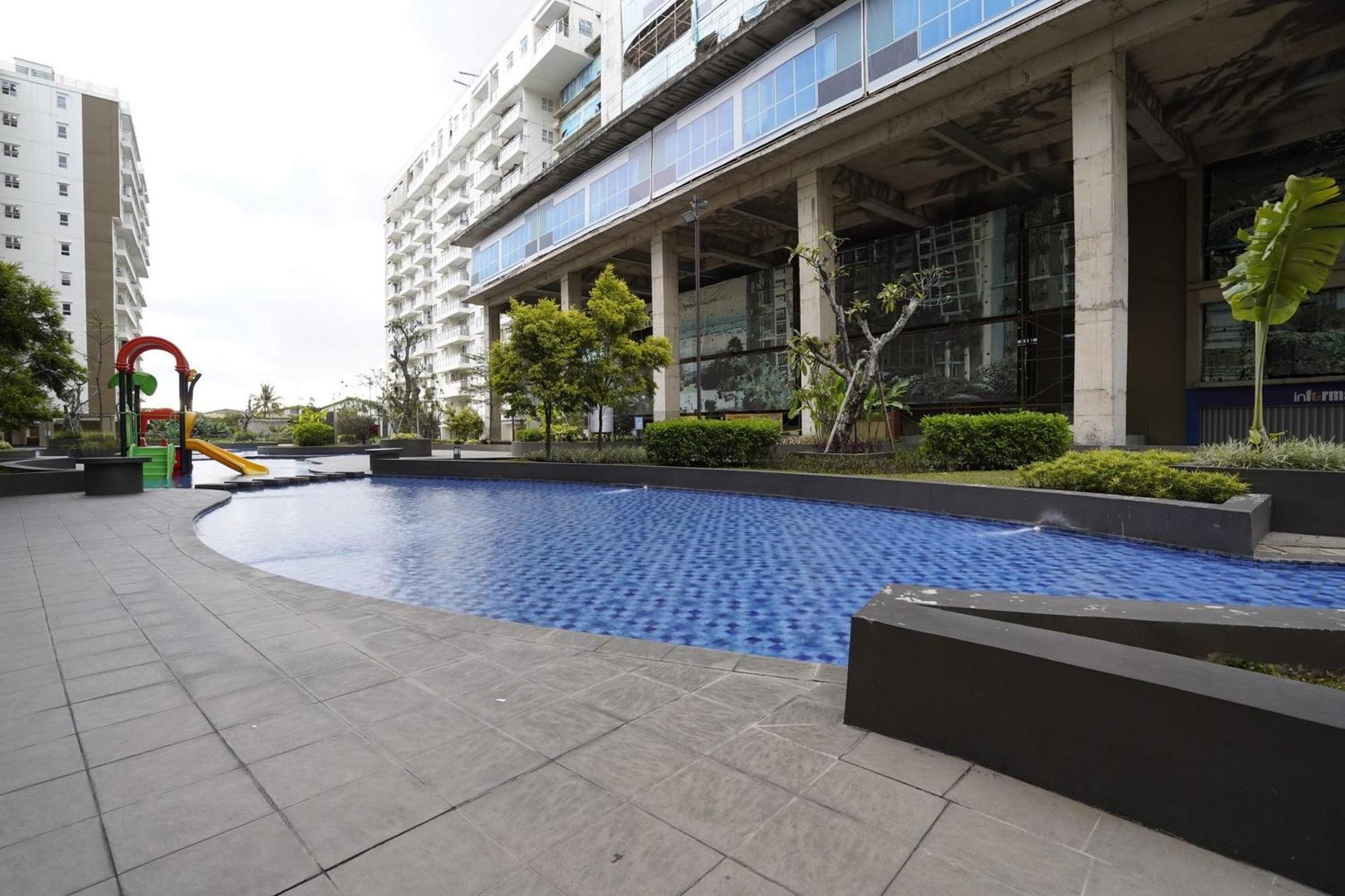 Oyo 94100 Gateway Pasteur Apartment By Ilyasa Bandung Bagian luar foto