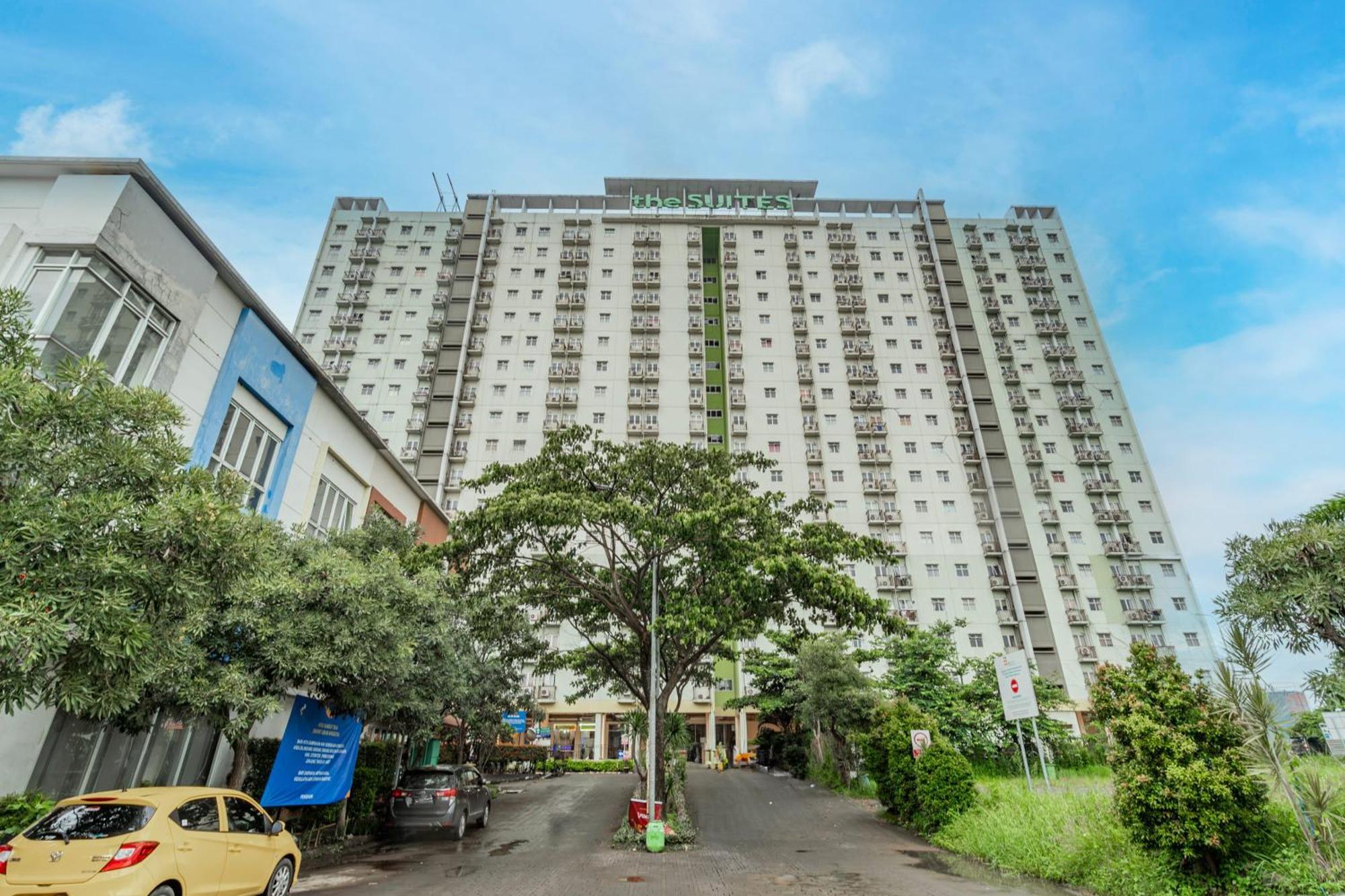 Oyo 94100 Gateway Pasteur Apartment By Ilyasa Bandung Bagian luar foto