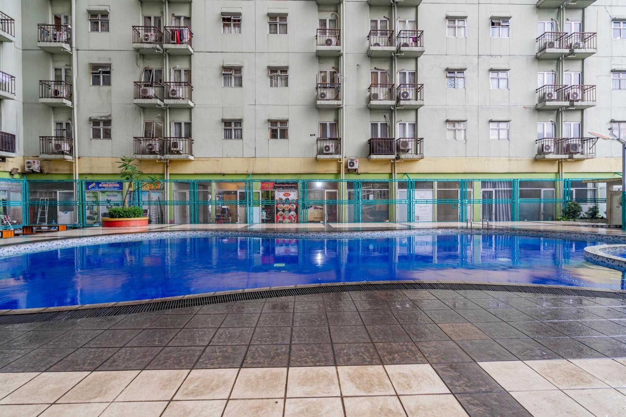 Oyo 94100 Gateway Pasteur Apartment By Ilyasa Bandung Bagian luar foto